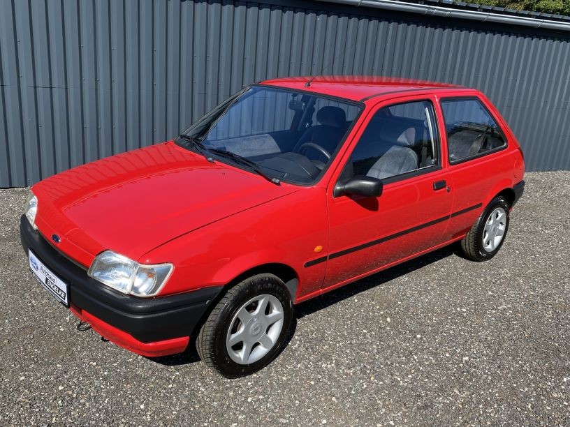 Ford Fiesta 1.1 *1. Hand*